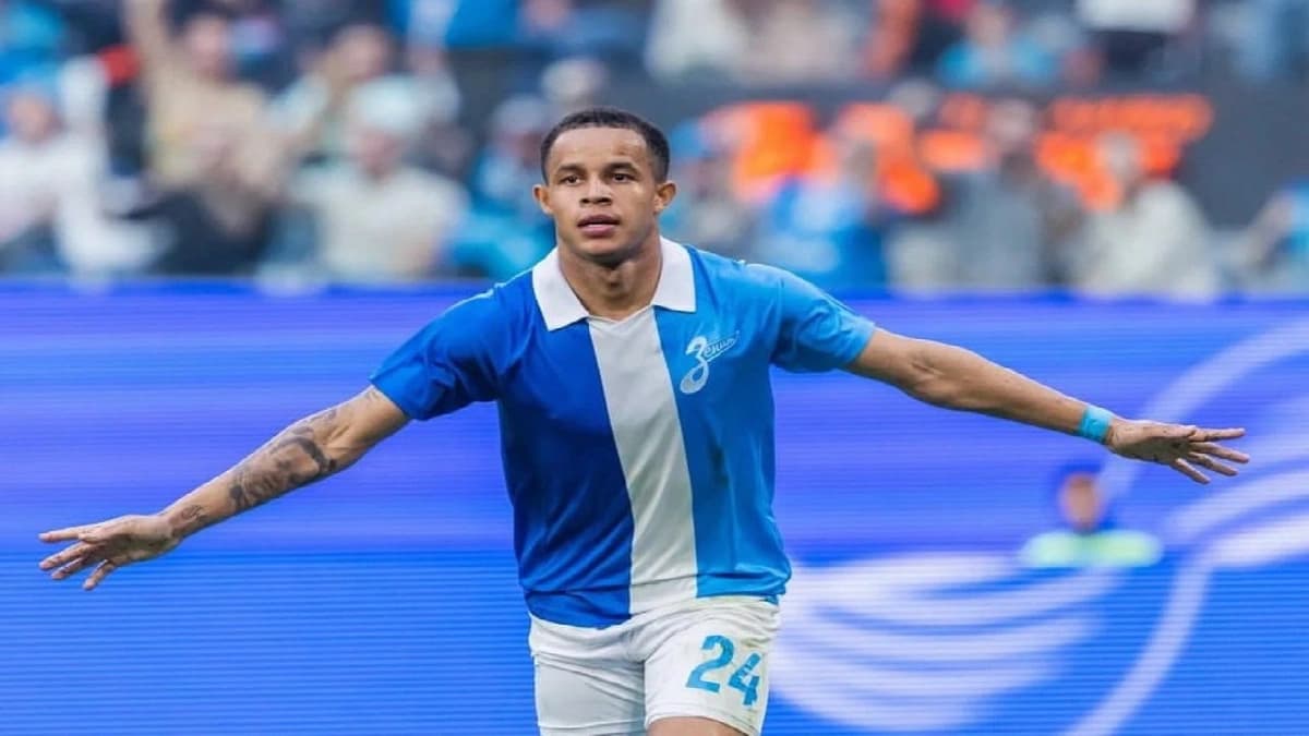 صراع سعودي وإنجليزي لضم موهبة زينيت