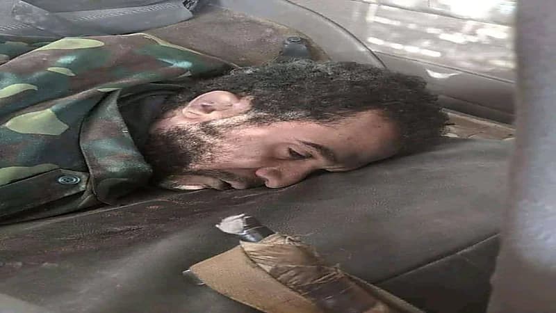 شاهد.. مصرع قائد المجاميع الحوثية محمد علي