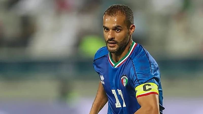 فيفا يجرد بدر المطوع من لقب عميد لاعبي العالم