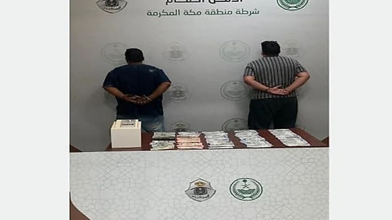 ضبط مقيمين لسطوهما على منزل وسرقة مبلغ مالي