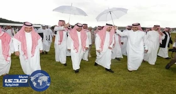 بالصور.. أمير عسير ونائبه يزوران محميّة الجرة