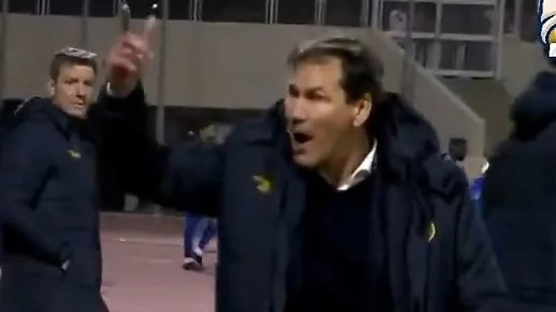 شاهد.. غضب مدرب النصر بعد نهاية المباراة أمام الفتح