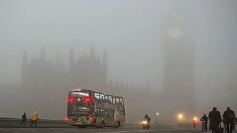 المسند يوضح الفرق بين السحاب المنخفض والضباب