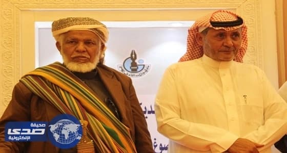 اللواء الدويسي ينقل تحيات وتقدير أمير جازان للشيخ الفيفي