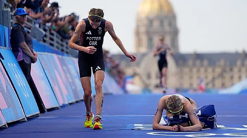 بطلة الترايثلون "تتقيأ" قبل الحصول على الذهبية