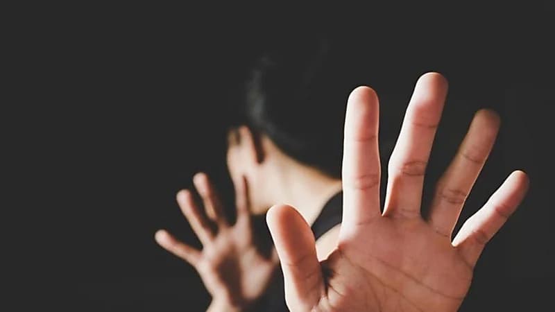 رجل يستدرج طالبة للتحرش بها وانتهى الأمر بمأساة