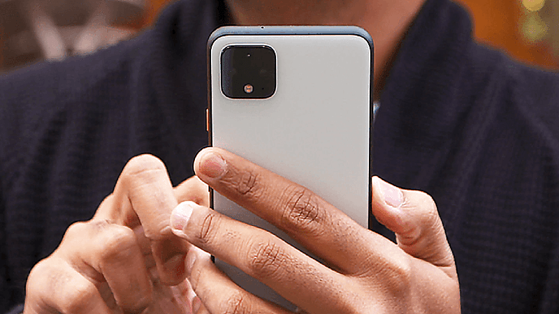 مكالمة خادعة تفقد شابا جميع أمواله خلال دقائق