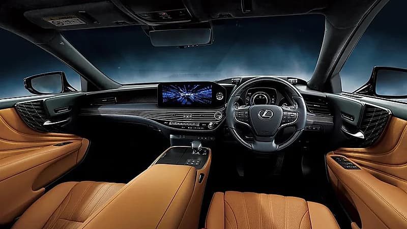 بالصور.. لكزس ترفع الستار عن الجيل الجديد من LS