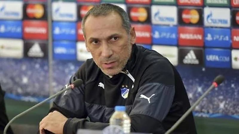 اليوناني دونيس مديرًا فنيًا لنادي الفتح