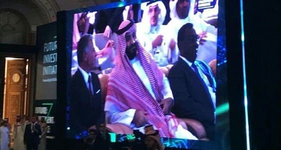 بالفيديو.. ولي العهد يصل إلى مقر مبادرة مستقبل الاستثمار