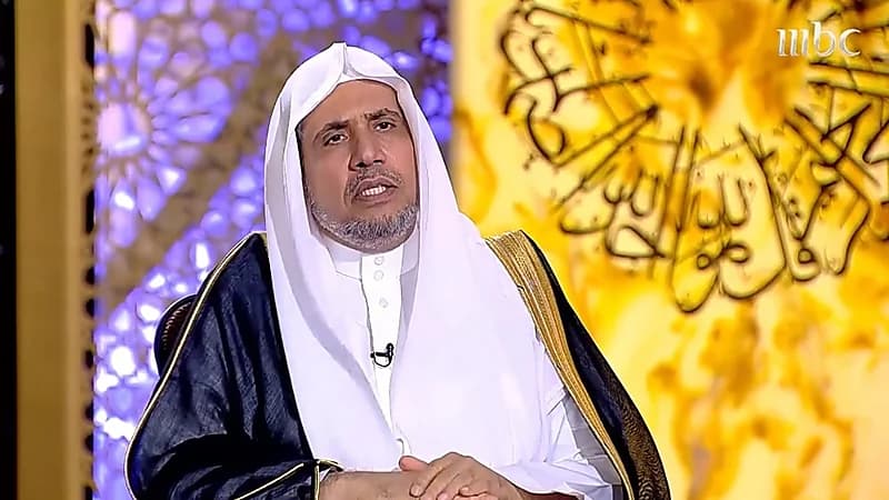 بالفيديو.. "العيسى" يوضح حكم تهنئة غير المسلمين بالكريسماس