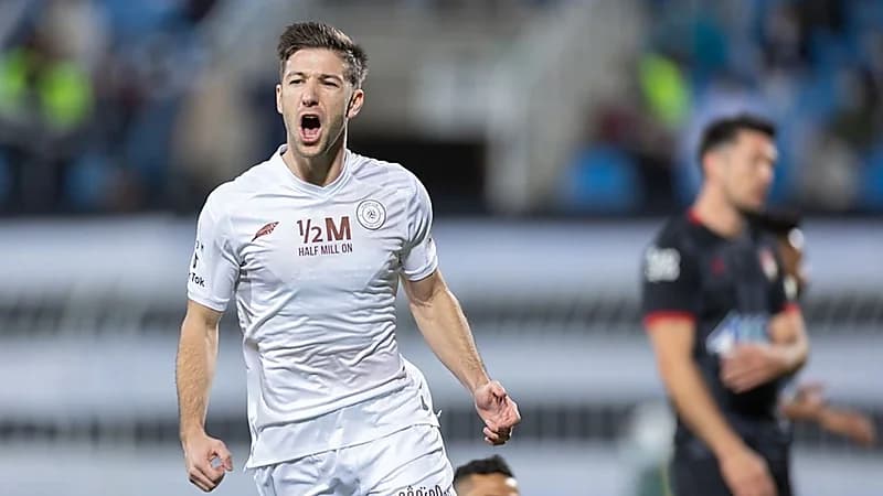 فييتو يوضح سر انضمامه للشباب بعد رحيله عن الهلال