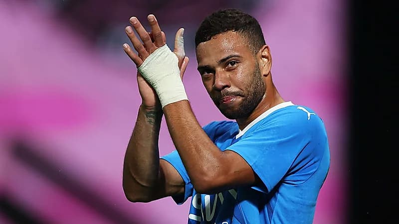 زوجة محترف الهلال توجه رسالة خاصة له .. صورة