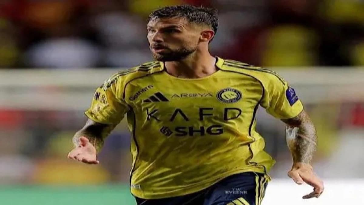 إنيغو مارتينيز يتحدث عن لحظة استقبال رونالدو له في النصر.. فيديو