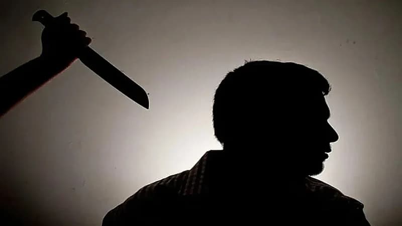 محامي يطعن زميله إثر قضية نسب