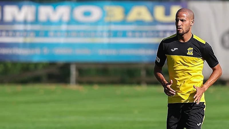الاتحاد يمدد عقد الأحمدي موسماً اضافياً