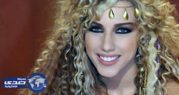 فنانة لبنانية مبتذلة تكتب في صحيفة محلية تسيئ للمواطنين برسوماتها «فيديو»