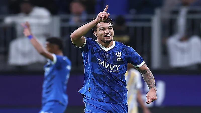 الهلال يوقف مفاوضات رحيل ليوناردو