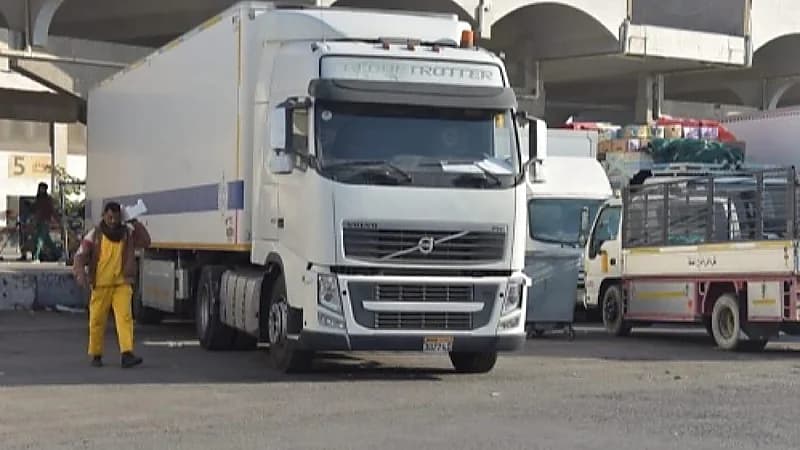 النقل تمنع الشاحنات الأجنبية من دخول أسواق النفع العام دون تصريح