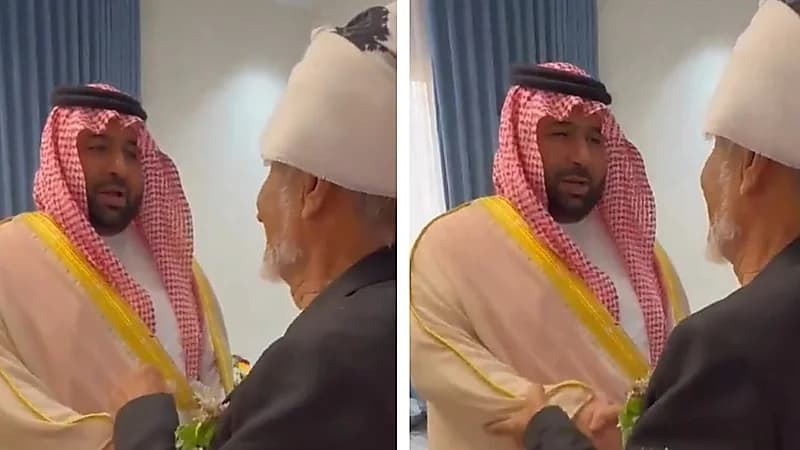 كلمات مؤثرة لمسن أمام أمير جازان والأمير يرد بتواضع.. فيديو