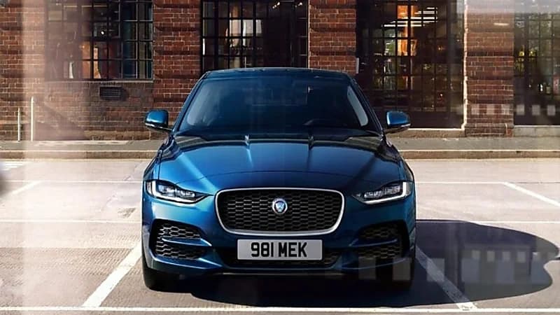 جاكوار XE 2022 تخطف الأنظار بمواصفاتها المميزة