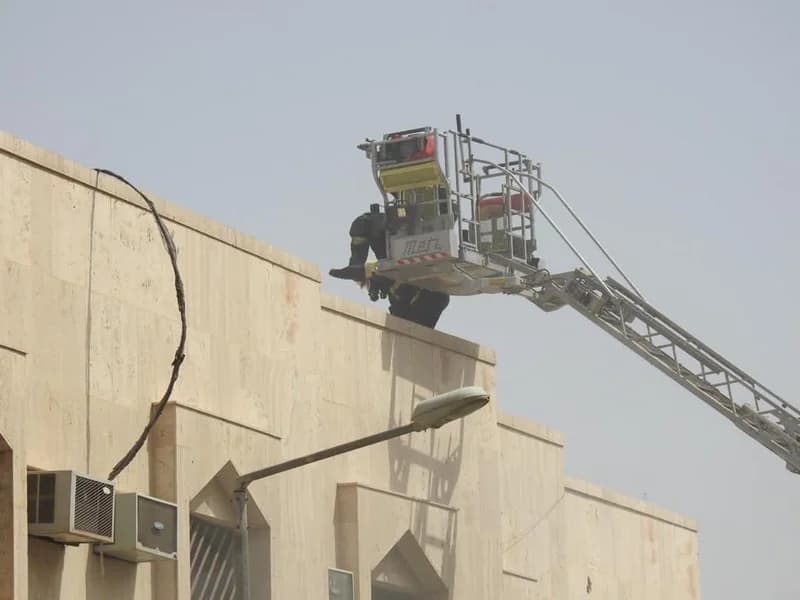 بالصور.. بيلا حديد تخرج بمظاهرات للتضامن مع فلسطين