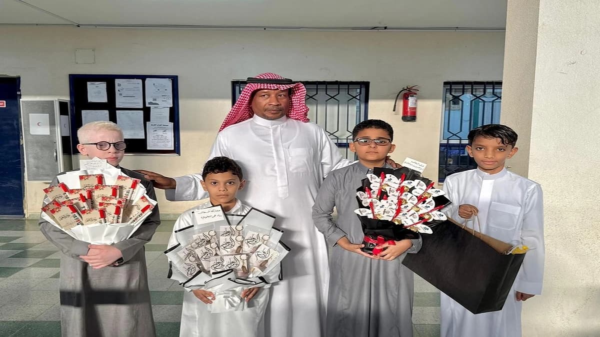 تعليم مكة يكرم أكثر من 40 ألف معلم ومعلمة بمناسبة اليوم العالمي للمعلم.. صور