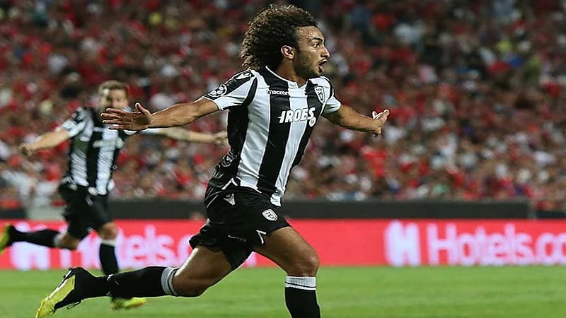 عمرو وردة يتعرض لحادث سير