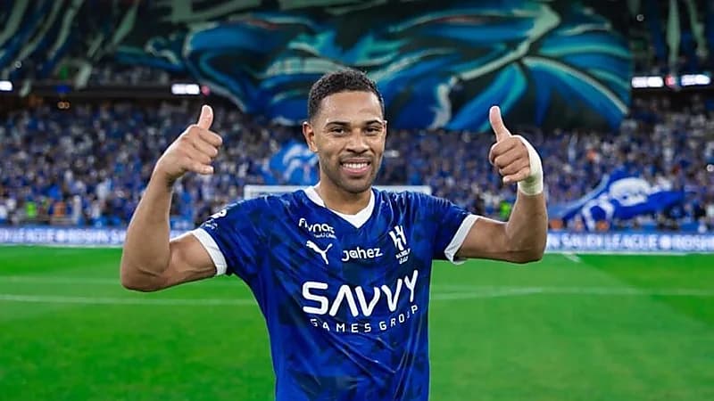 لودي يثير الجدل برسالة غامضة قبل مواجهة باتشوكا