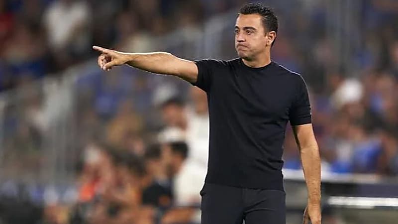 تشافي يغضب ويشتم والدة حكم مباراة برشلونة ولاس بالماس