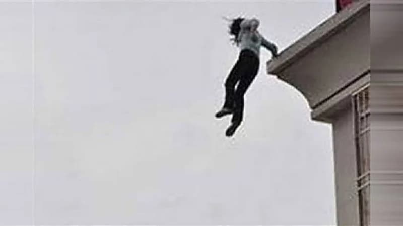 مصرع "فتاة" سقطت من الطابق الرابع في ظروف غامضة