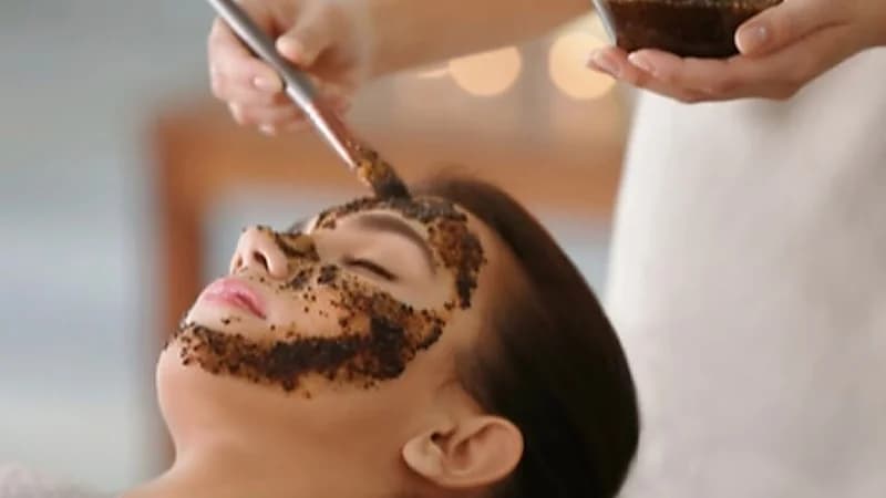 كيفية تحضير ماسك القهوة للحصول على بشرة نضرة
