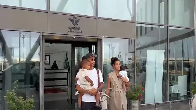 ميلوت يصل إلى جدة برفقة عائلته .. فيديو