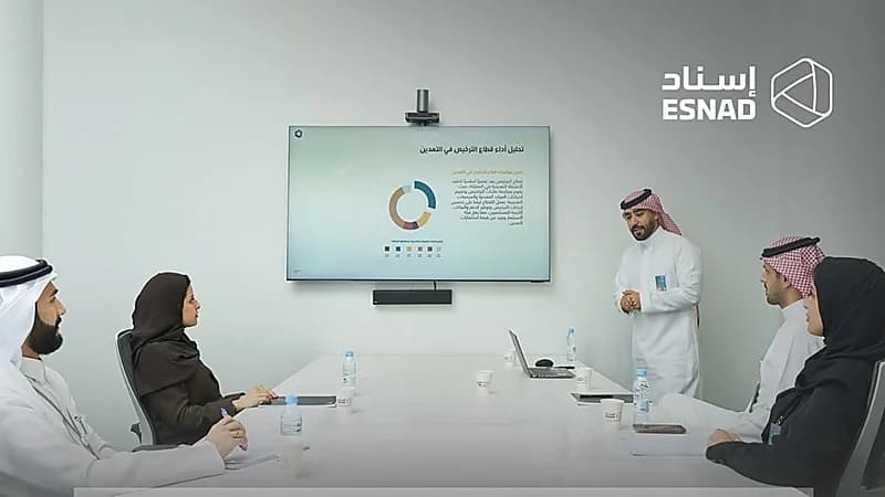 برنامج إسناد لتطوير الخريجين يوفّر عامًا من التدريب النوعي