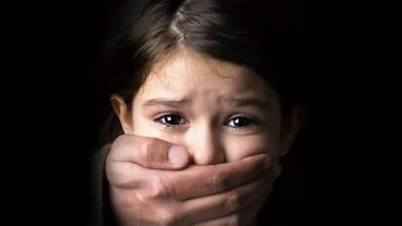 السجن المؤبد لتاجر خردة هتك عرض طفلة