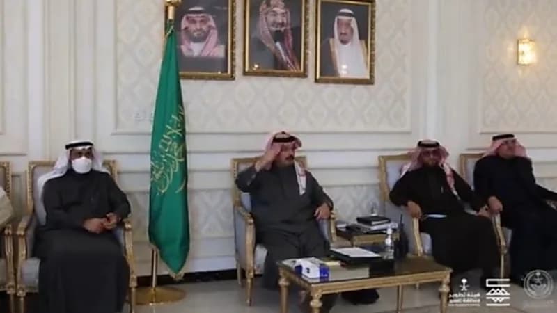 شاهد.. حضور أمير عسير لجلسة صلح لإنهاء 3 قضايا خلاف قبلي
