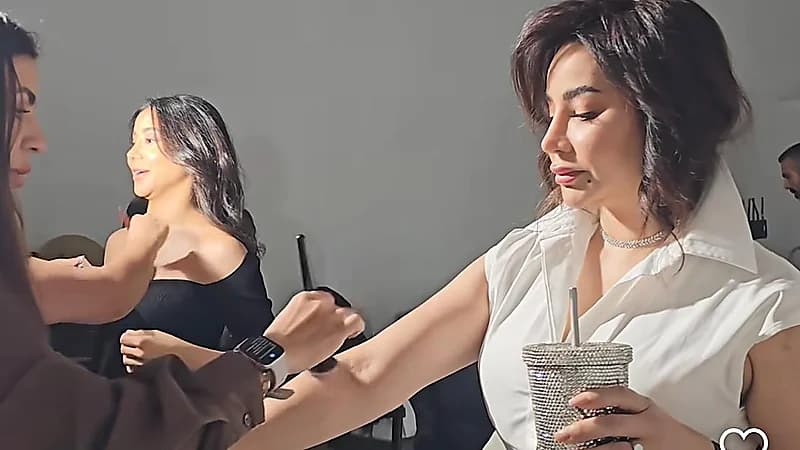 لجين عمران وشقيقتها أسيل يجربان التان الصناعي.. فيديو