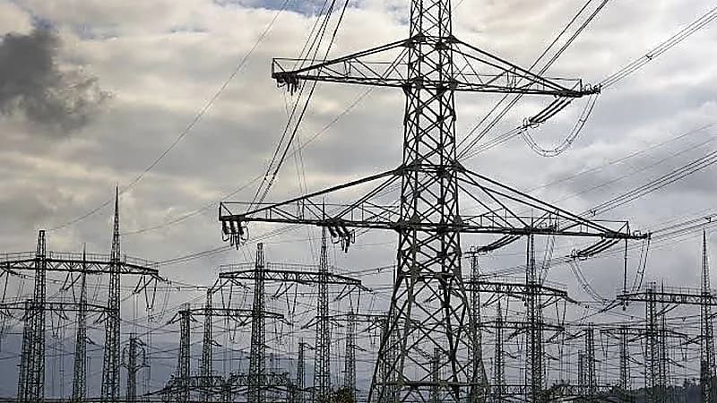 حريق هائل بمحطة محولات "S1" المصرية