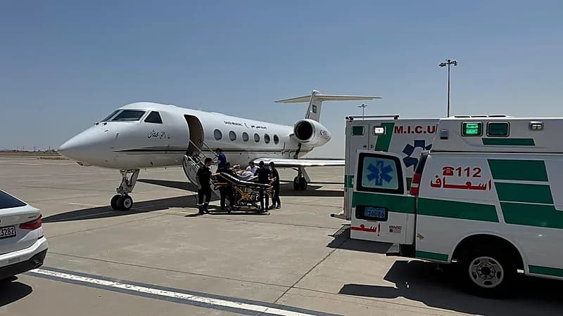 نقل 3 مواطنين مصابين من الكويت إلى المملكة بطائرة الإخلاء الطبي