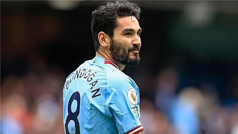 نجم برشلونة الإسباني على أعتاب الاتحاد