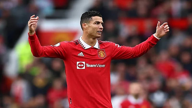 سبورتنج لشبونة يحاول حل أزمات رونالدو مع مانشستر يونايتد