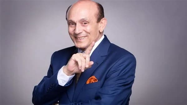 محمد صبحي ينشر صورة جديدة له : لا أخجل من عمري ابدًا