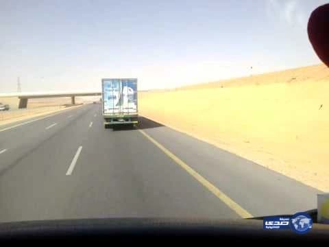 حب خشوم ينهى احتجاز مواطن لمطربه في ملهى ليلي بالقاهرة