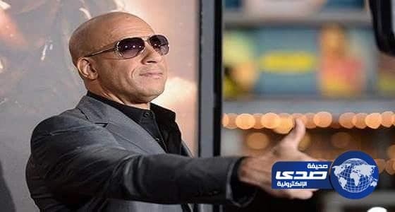 بالفيديو.. فان ديزل يتحرش بمذيعة ويطلب مواعدتها على الهواء