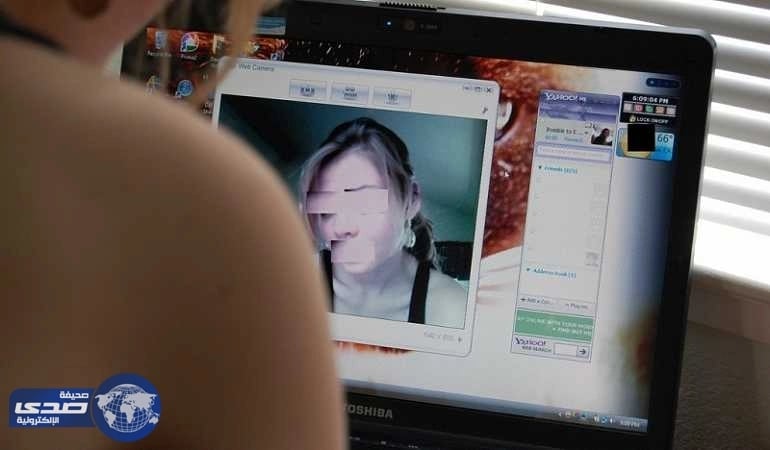 مغربيّان يستدرجان فتاة عبر الفيسبوك ويغتصبانها