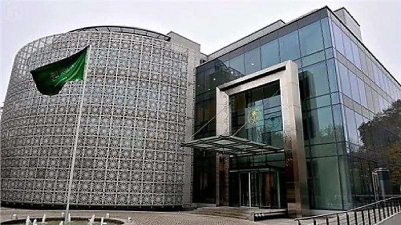 سفارة المملكة بالقاهرة تصدر بيان هام حول صلاحية الإقامات وتأشيرات الخروج والعودة