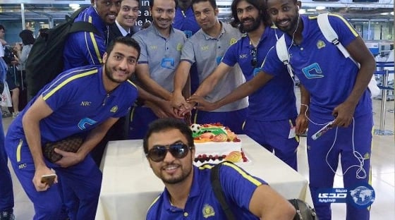 الأهلي يجدد عقد حارسه العطالله