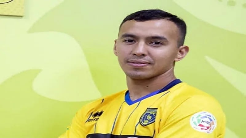 بالزي التراثي.. هند القحطاني تحتفل بيوم التأسيس (فيديو)