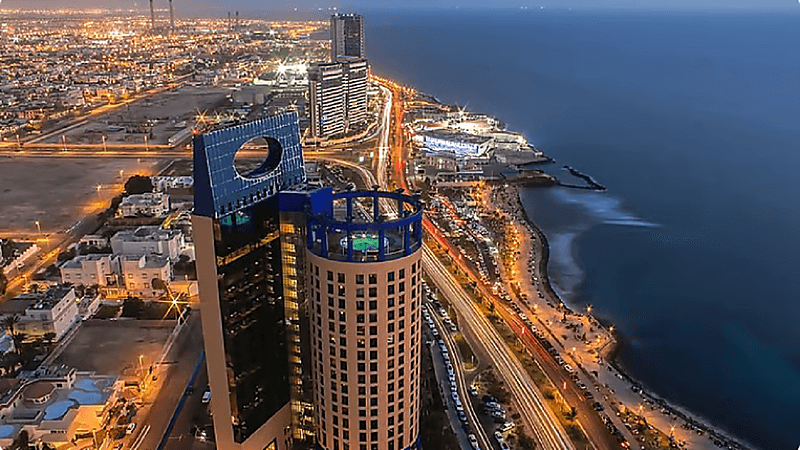 المسند يوضح: لماذا جدة أقل حرارة صيفًا وأدفأ شتاءً من الدمام رغم كونهما مدينتين ساحليتين؟