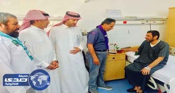رواد الكشافة يعايدون المرضى المنومين بمستشفى الزلفي العام